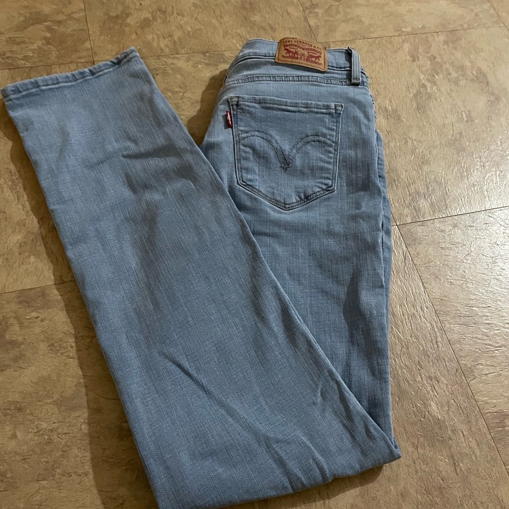 Levi’s straight leg jeans